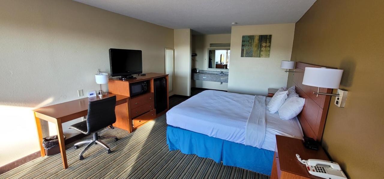 Quality Inn Ashburn Eksteriør billede