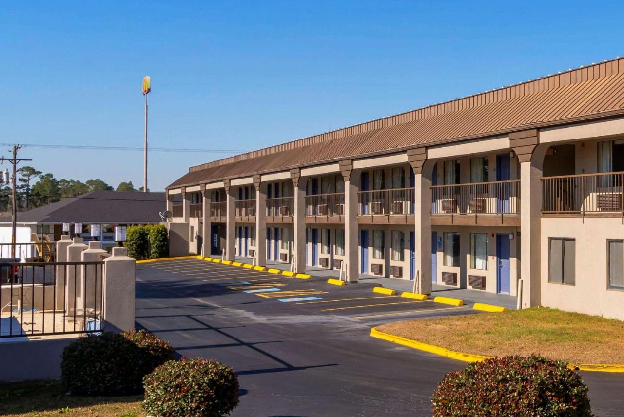 Quality Inn Ashburn Eksteriør billede